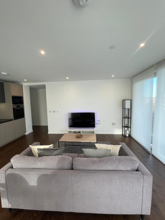 Immaculate 2Bed Apartment In London- City Views Экстерьер фото