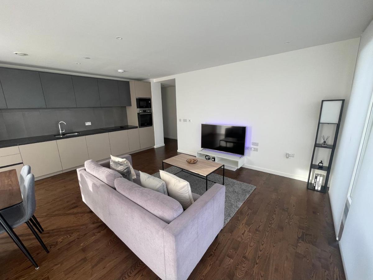 Immaculate 2Bed Apartment In London- City Views Экстерьер фото