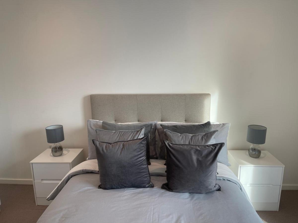 Immaculate 2Bed Apartment In London- City Views Экстерьер фото
