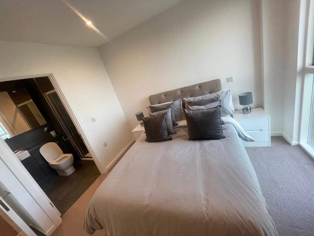Immaculate 2Bed Apartment In London- City Views Экстерьер фото